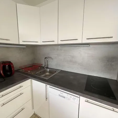 شقة 3p, Parking, Calme, Lave-linge, Lave-vaisselle, Animaux Admis - Fr-1-702-35